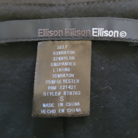 Ellison Crop Top - Picture 3 of 5
